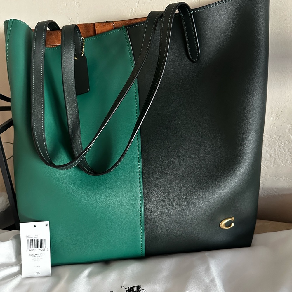 Coach North / Nomad Tote in colorblock green/ Amazon green  CN423